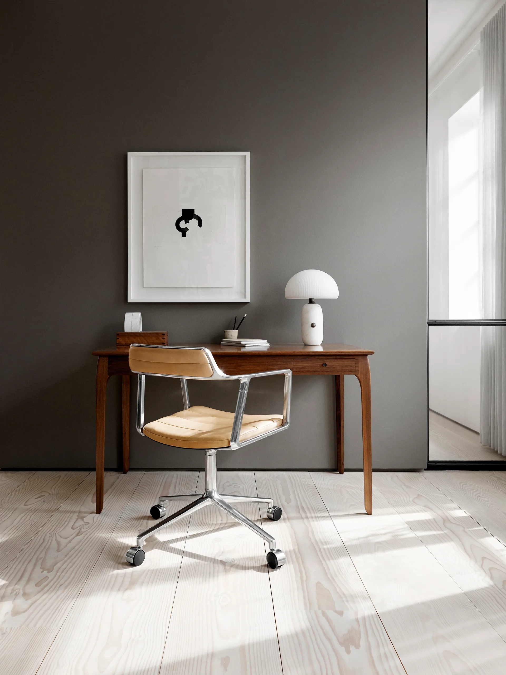 Vipp452 Swivel kontorsstol med hjul, Pol. aluminium-sand leather Vipp