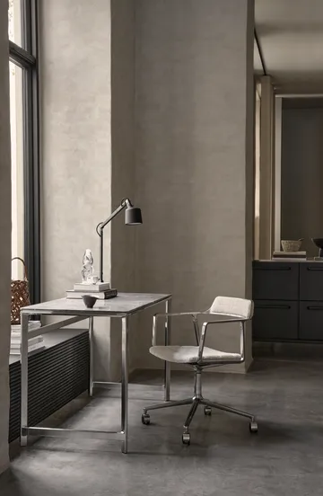 Vipp452 Swivel kontorsstol med hjul - Wavy off white-light grey-pol. aluminium - Vipp