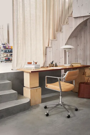 Vipp453+ Swivel kontorsstol med hjul - Pol. aluminium-camel leather - Vipp