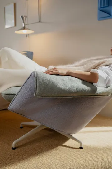 Bascule Highback fåtölj - Iroko cream-aluminium/chalk 4-star base, hög rygg - Vitra