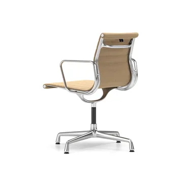 EA 104 stol med armstöd polerat kromat snurrstativ - Papyrus (filttassar) - Vitra