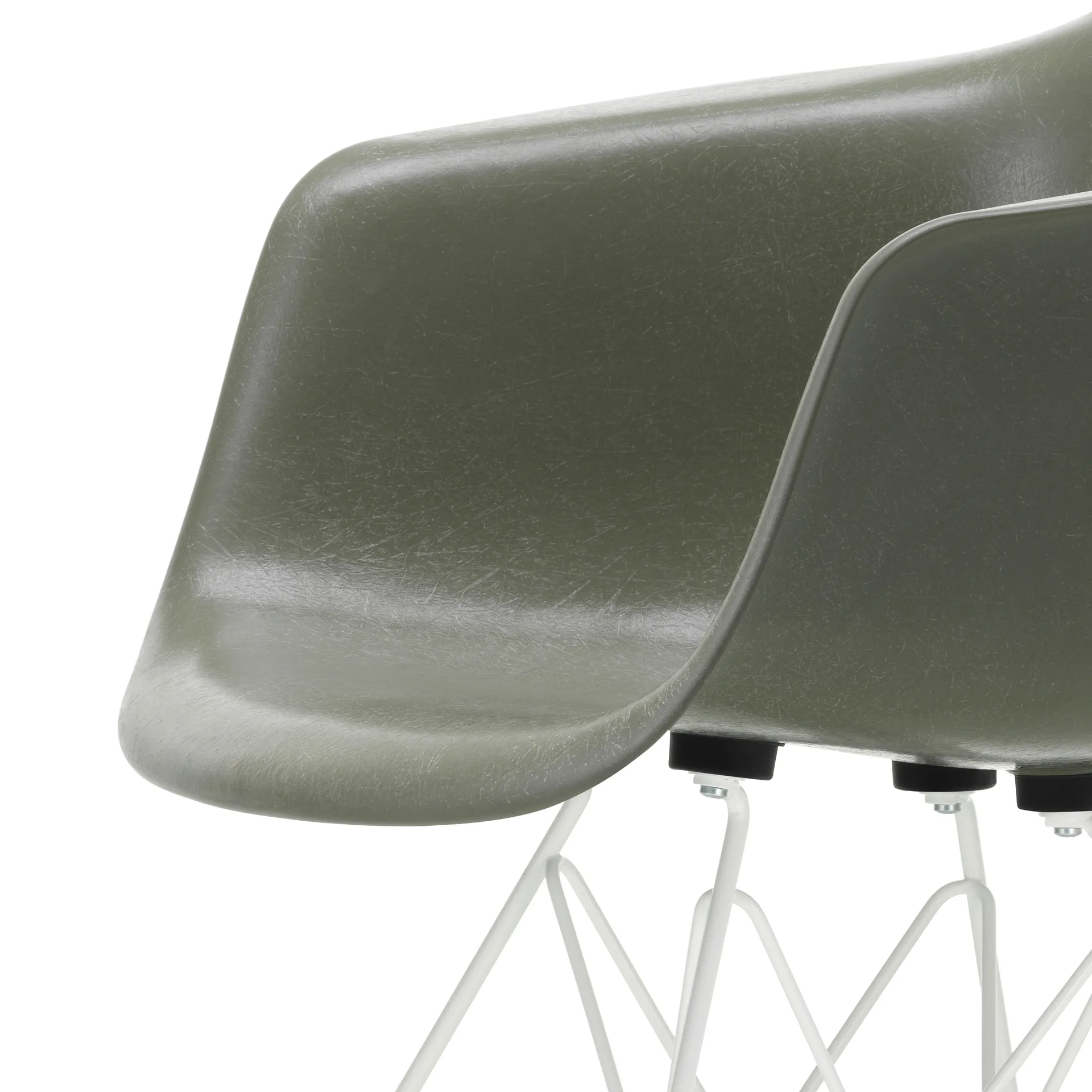 Eames fiberglass armchair DAR karmstol, Raw umber-White Vitra