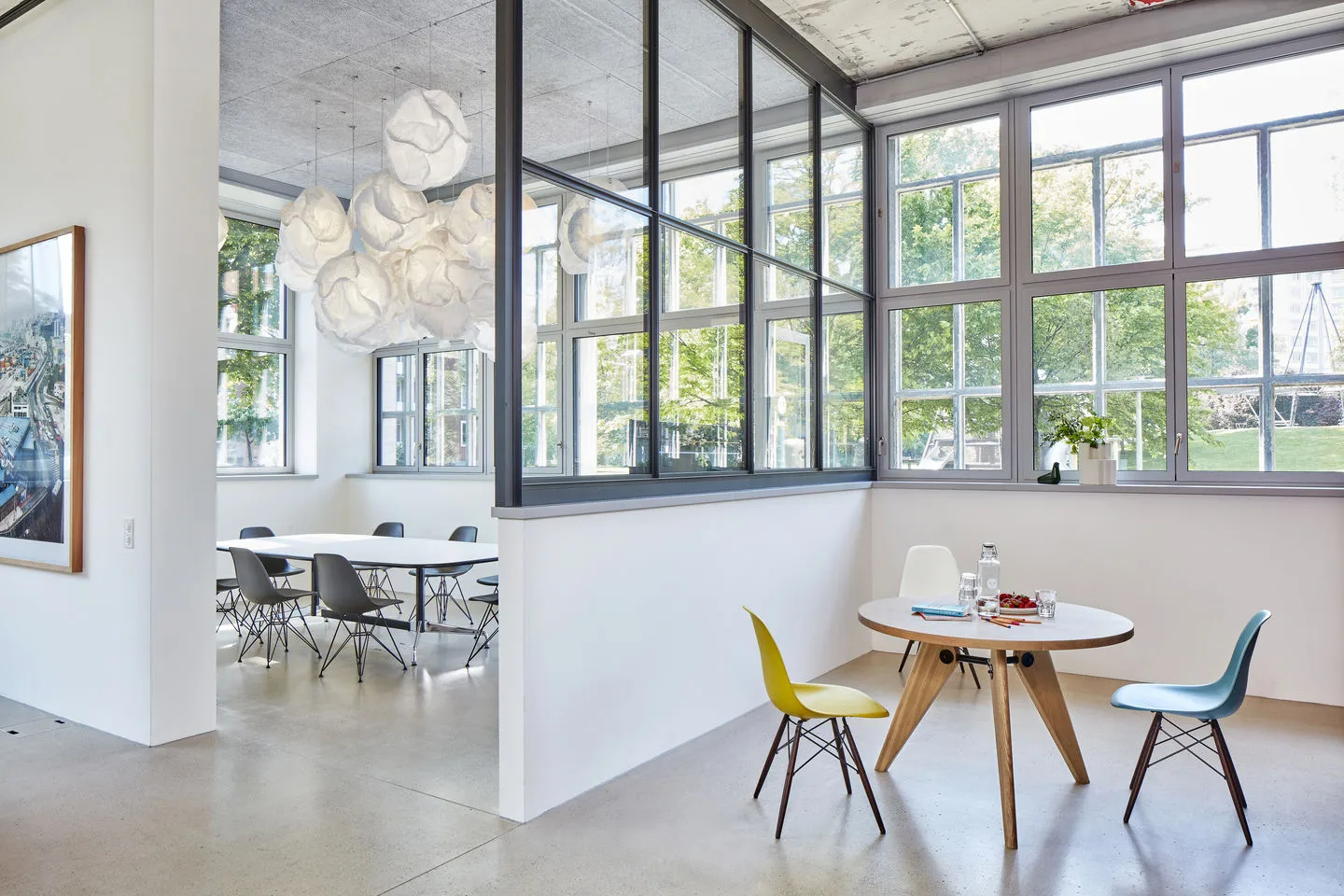 Guéridon matbord, Oiled oak ø105cm Vitra