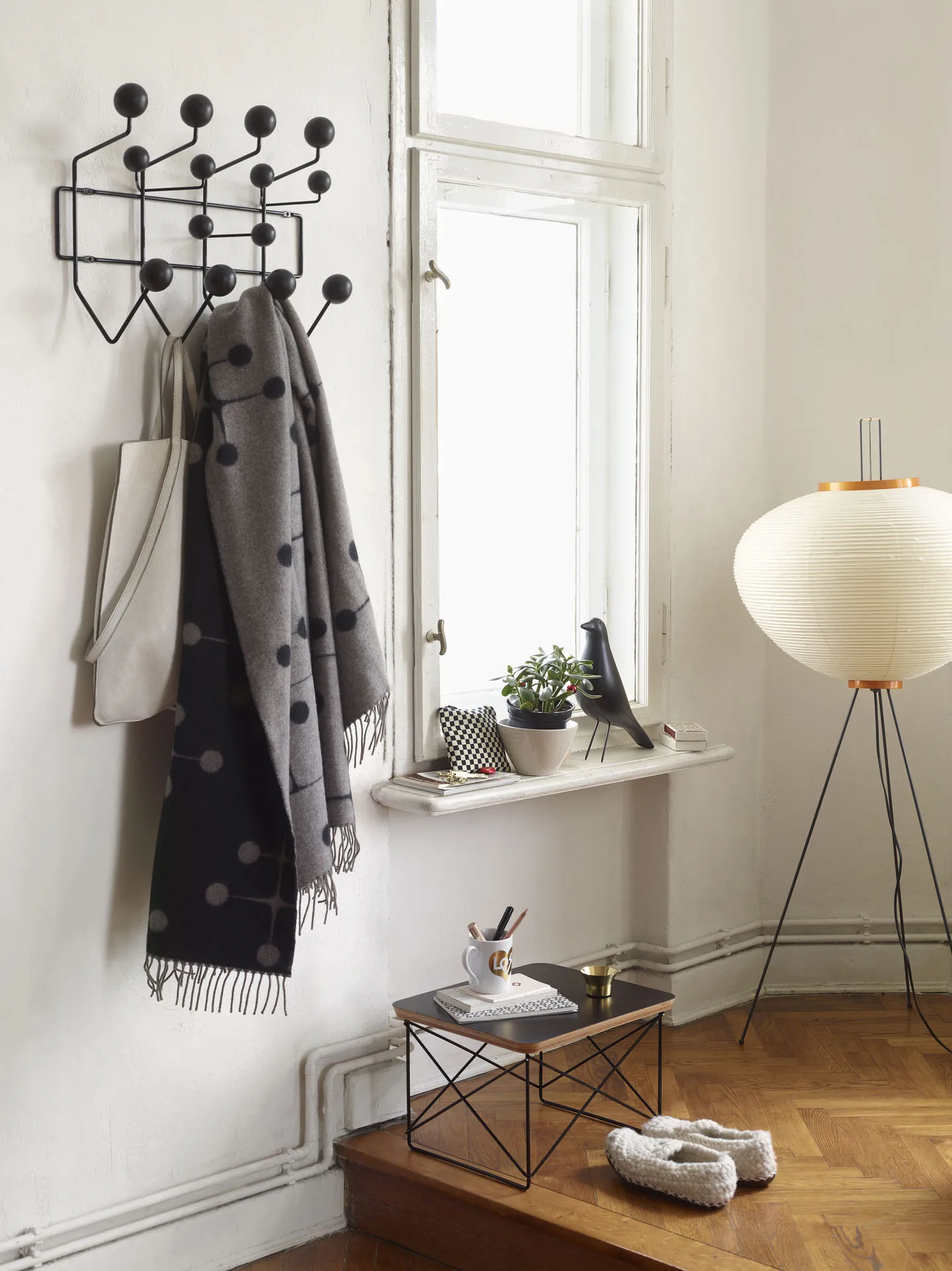 Hang It All klädhängare, Water based laquered-black ash Vitra