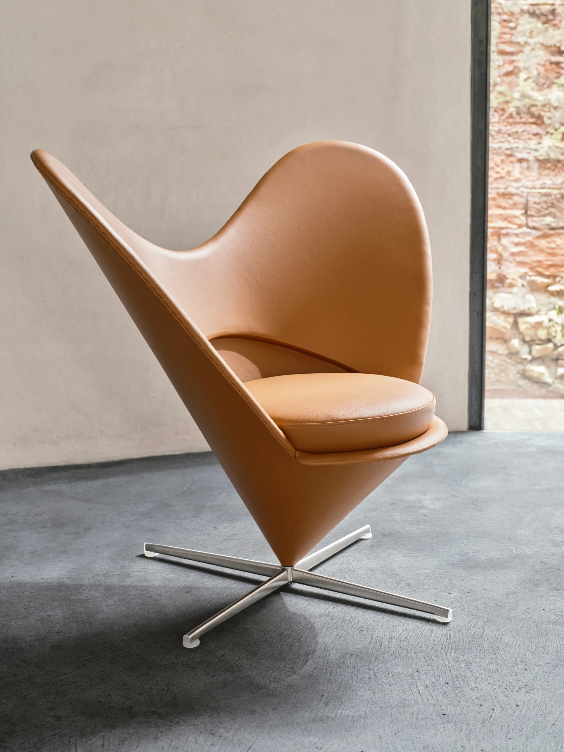 Heart Cone Chair fåtölj, Cento dark red melange-rostfritt stål Vitra