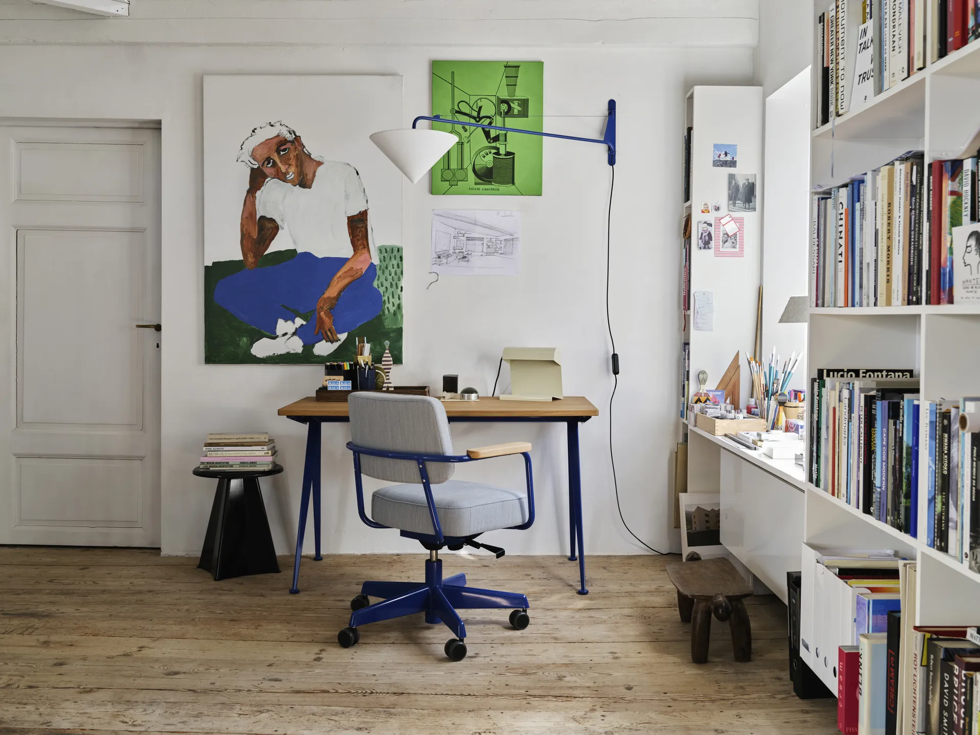 Petite Potence vägglampa, Bleu marcoule Vitra