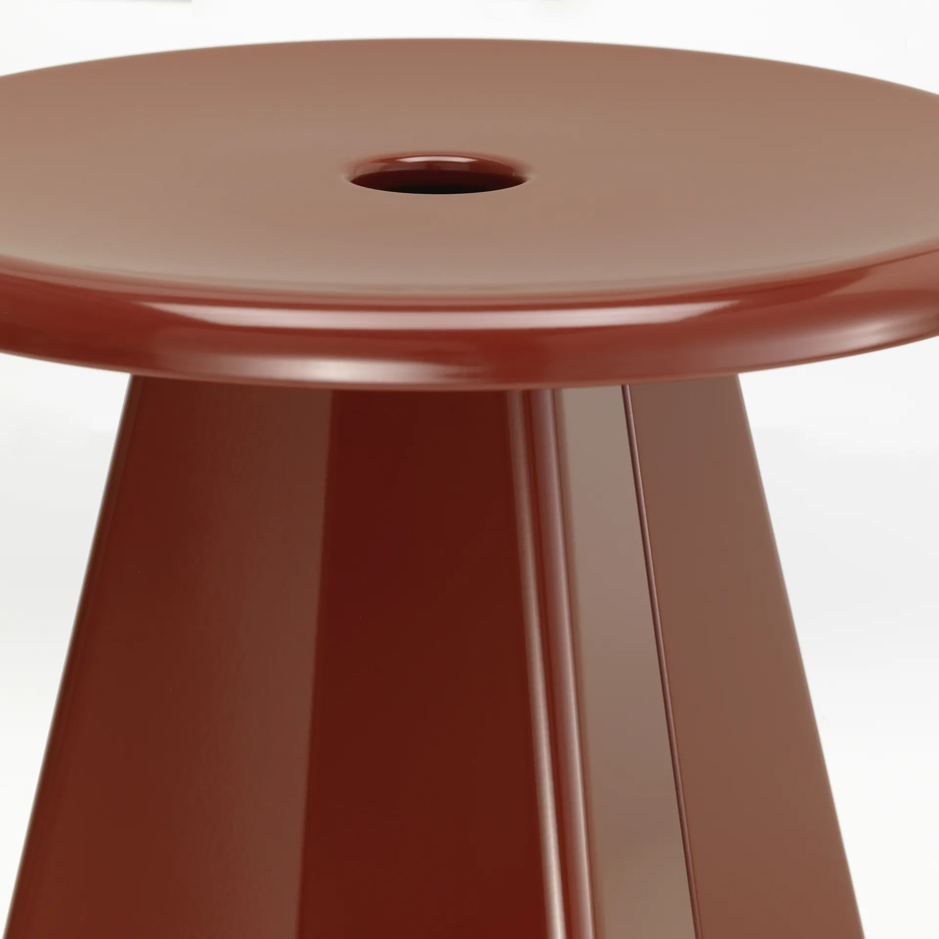 Tabouret Métallique pall, Japanese red (röd) Vitra
