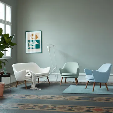 Dwell soffa - 2-sits tyg barnum24 cream, ben i rökt ek - Warm Nordic