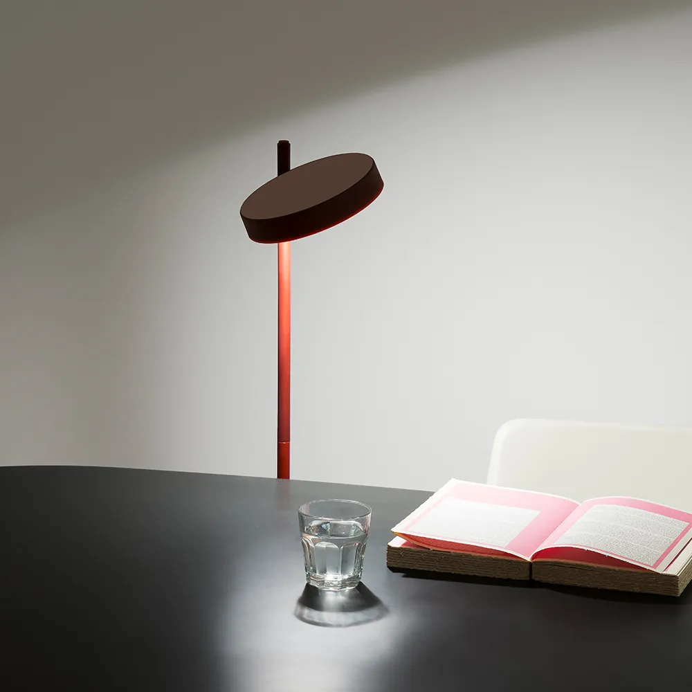 w182 Pastille f2 golvlampa, soft white, lång arm Wastberg+