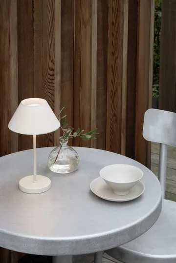 Teya bordslampa portabel - Offwhite, Ø15x26 cm - Watt & Veke