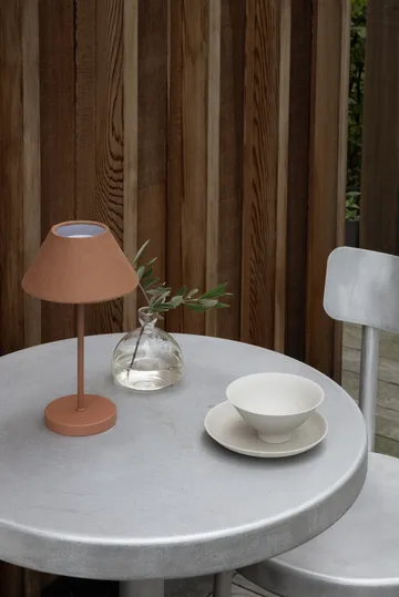 Teya bordslampa portabel - Terracotta, Ø15x26 cm - Watt & Veke