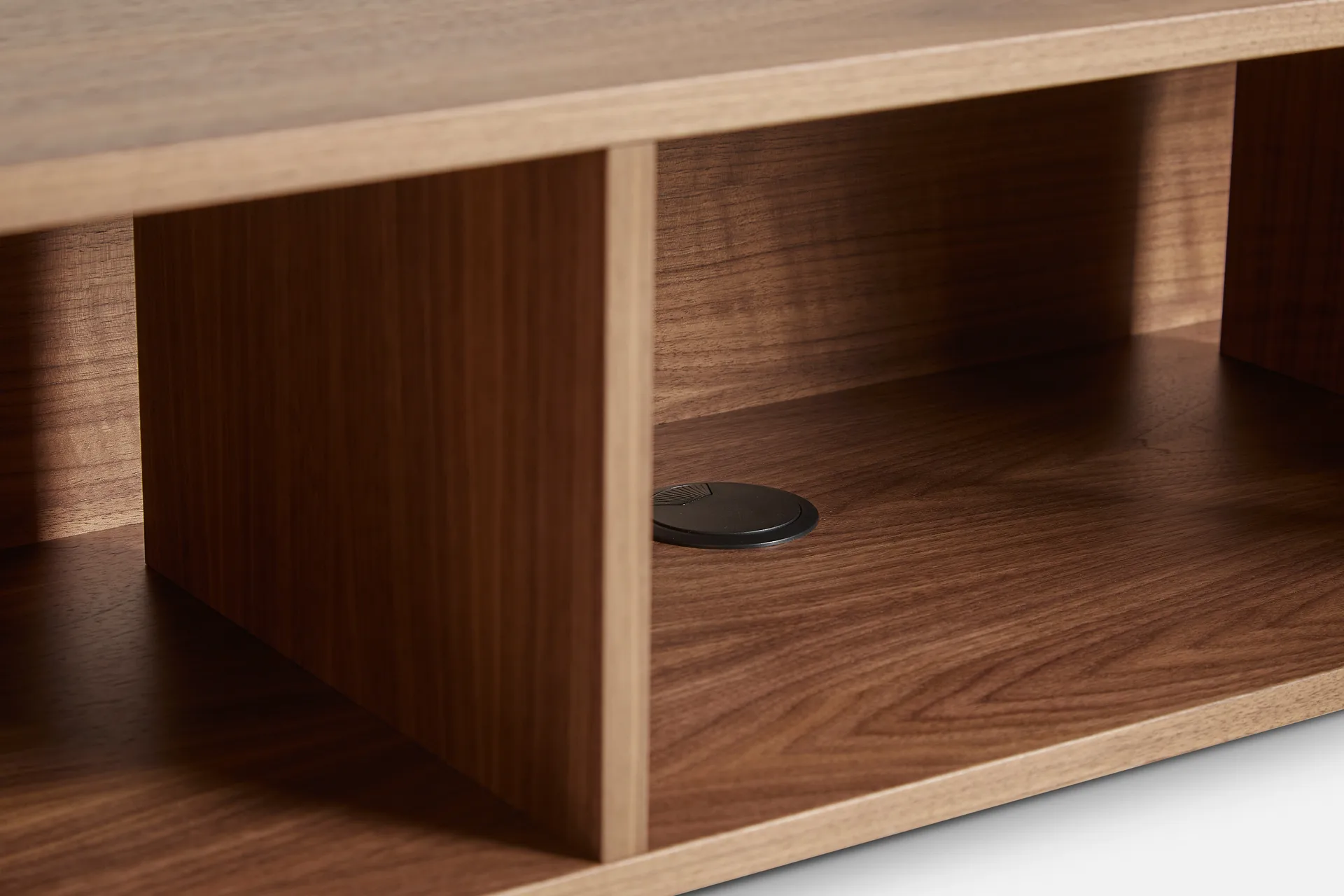 Array sideboard väggmonterad 150 cm, Valnöt Woud