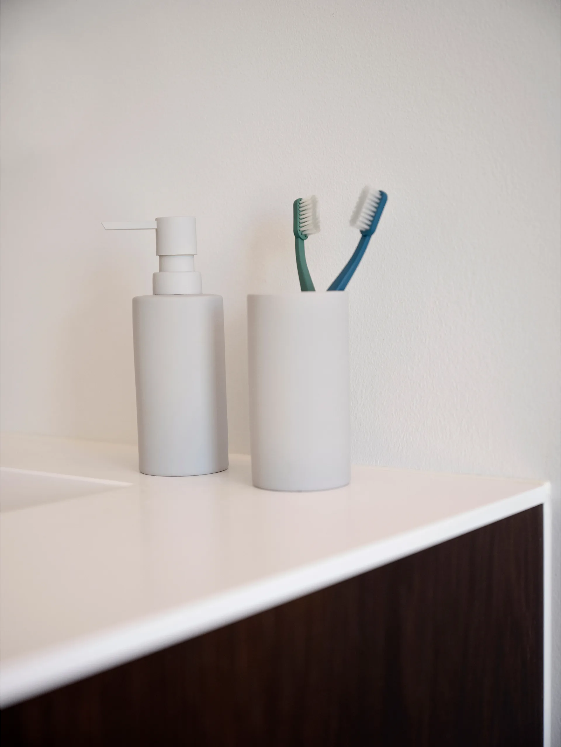 Solo tandborstmugg, Soft Grey Zone Denmark