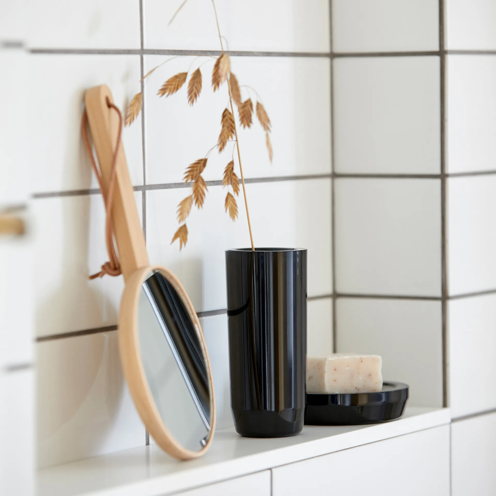 Zone Suii tandborstmugg 14 cm, Black Zone Denmark