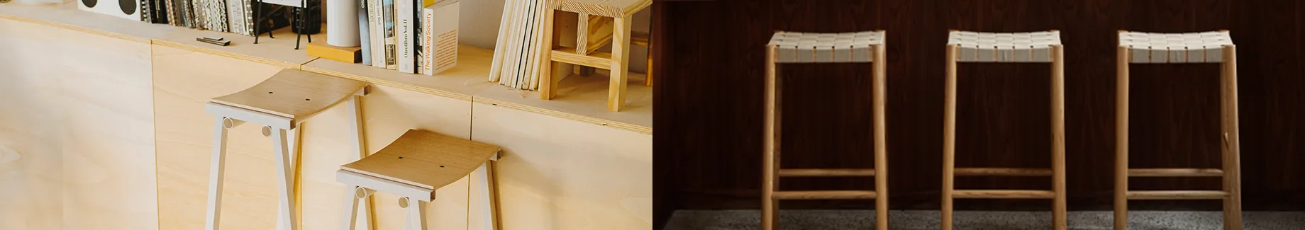 En delad vy av två ljusa träpallar med metallben till vänster och tre träpallar med flätade sitsar till höger.