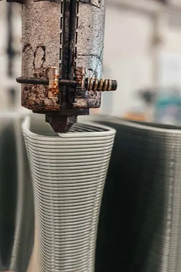 3D-printing process av en designmöbel för svenska varumärket Ekbacken Studios.